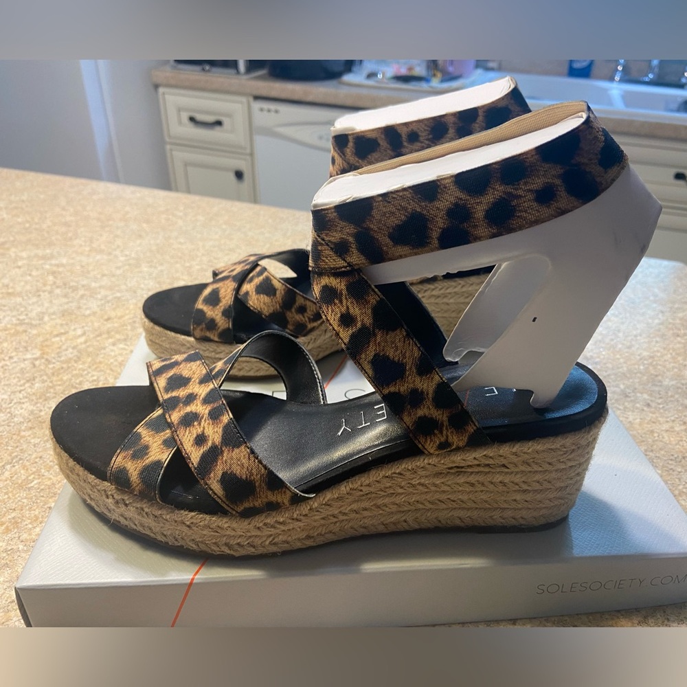 Leopard Wedge Sandals - Picture 2 of 3